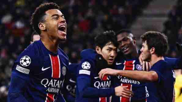 maillot de foot Paris Saint Germain