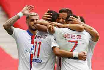 « Petit Lexique du Footeux : Le Kit, Bien Plus Qu&rsquo;un Simple Maillot » 📖✨